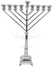 Chabad Aruzit Chalak Menorah (S)