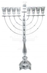 Amadeo Mekushat Menorah