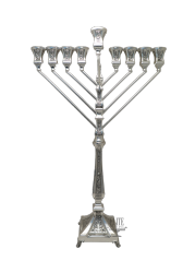 Chabad Queen Medium Menorah Etched